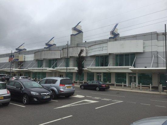 Gallions Reach Shopping Park